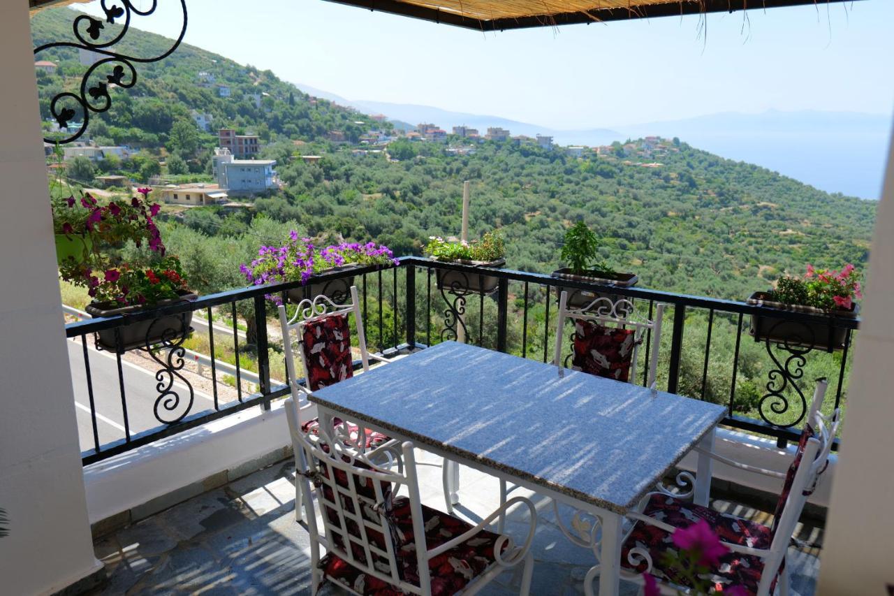 Vila Panorama Piqeras Bed & Breakfast Eksteriør bilde