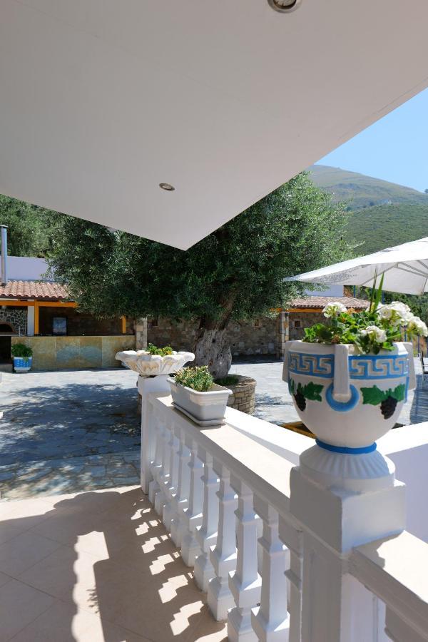 Vila Panorama Piqeras Bed & Breakfast Eksteriør bilde